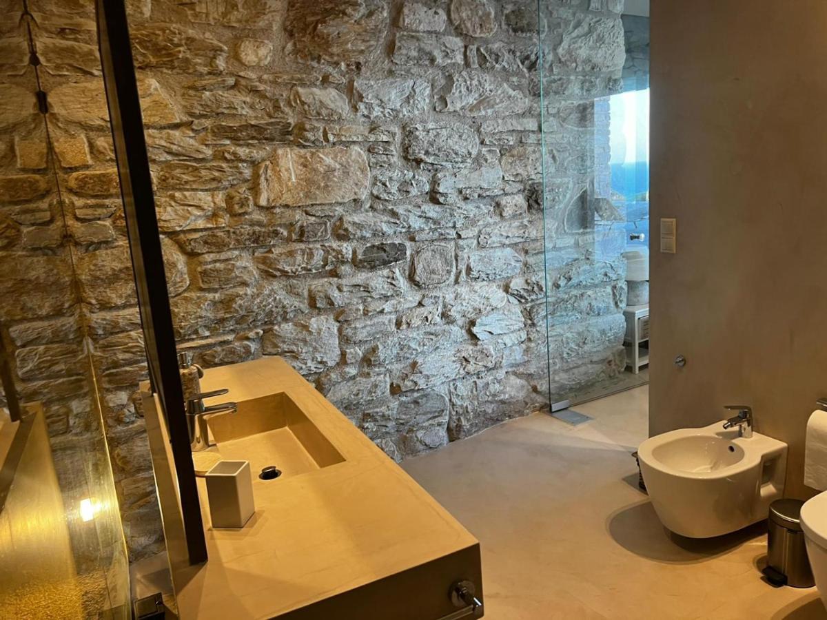 מילופוטאס Private 4 Bedroom Luxury Peaceful Mylo Villa W 2 Pools Close To Mylpotas Beach מראה חיצוני תמונה